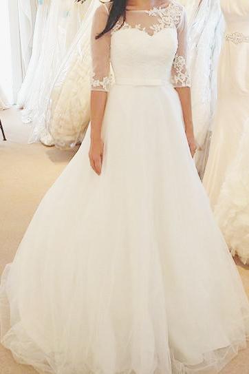Charming Tulle Wedding Dress Elegant Half Sleeve Wedding Gown
